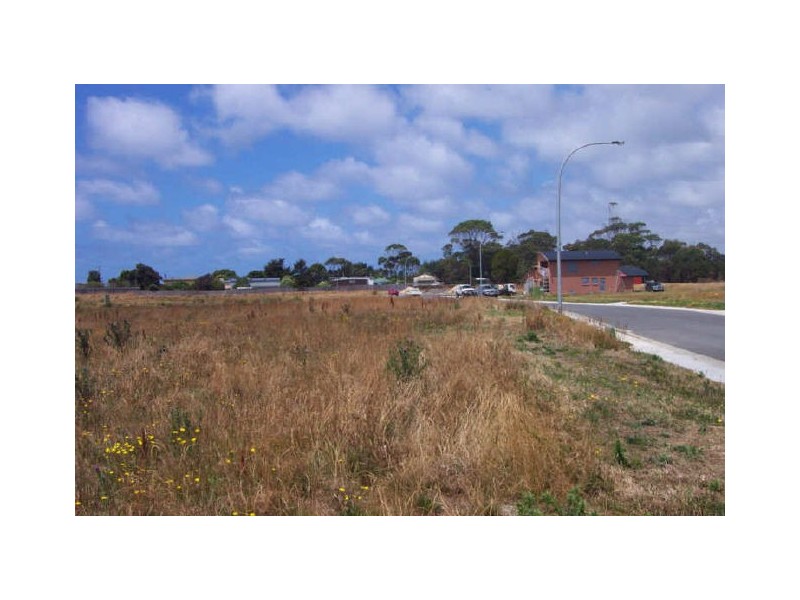 18 Sandy Crescent, Wynyard TAS 7325