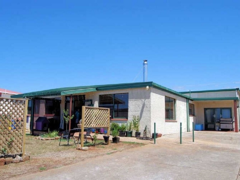 18 Flinders Drive, Somerset TAS 7322