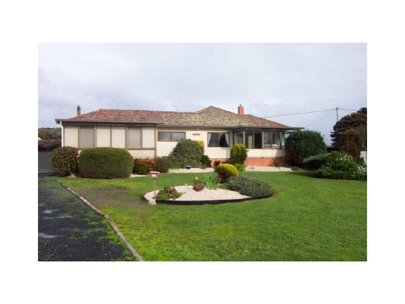215 Old Bass Highway, Wynyard TAS 7325