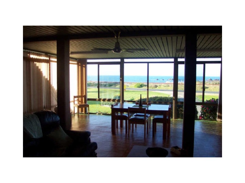 215 Old Bass Highway, Wynyard TAS 7325
