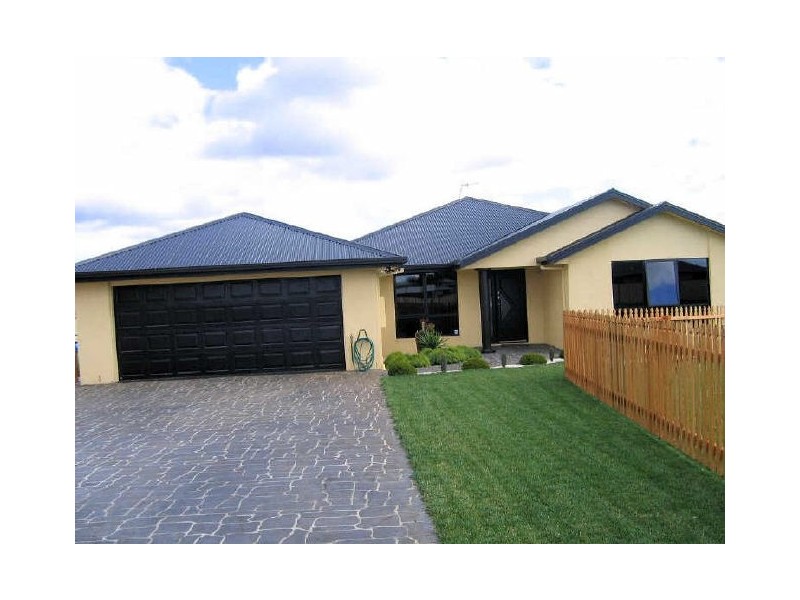 24 Mercedes Place, Burnie TAS 7320