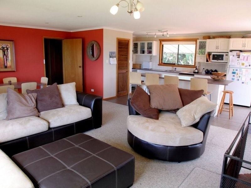 16 Sisters Beach Road, Boat Harbour TAS 7321
