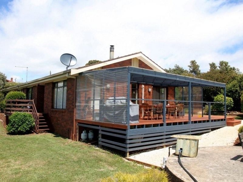 16 Sisters Beach Road, Boat Harbour TAS 7321