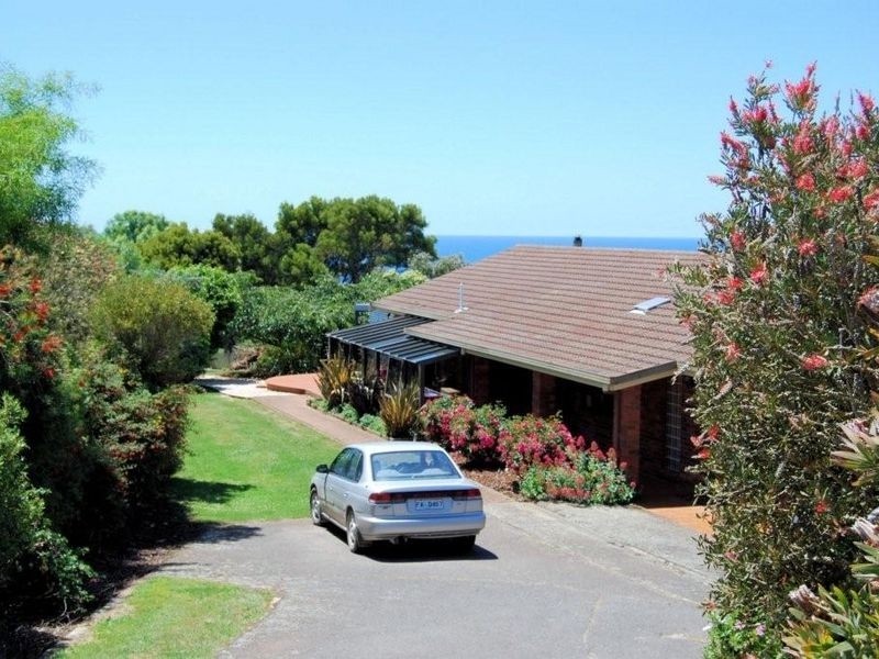 16 Sisters Beach Road, Boat Harbour TAS 7321