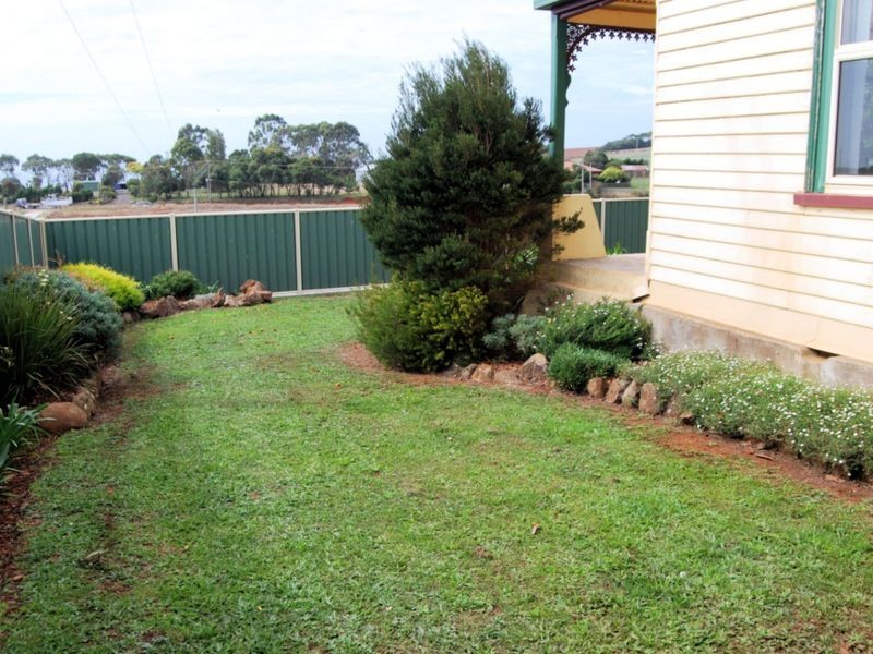 17087 Bass Highway, Flowerdale TAS 7325