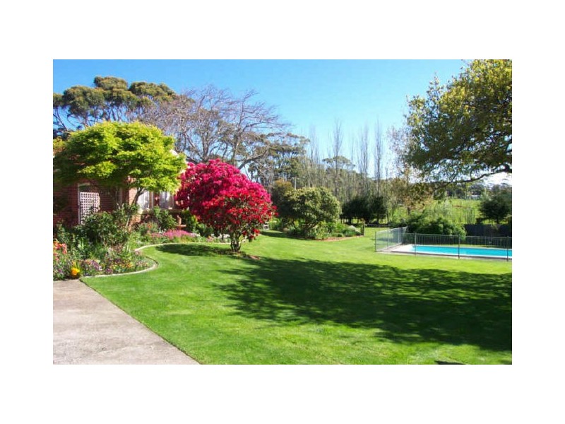1 Table Cape Road, Wynyard TAS 7325