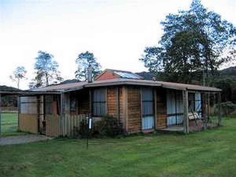 2 Hunniford Street, Queenstown TAS 7467