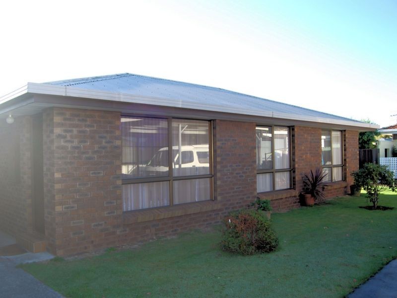 2/33 Hogg Street, Wynyard TAS 7325