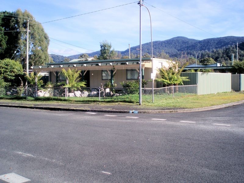 20 Sophia Street, Tullah TAS 7321