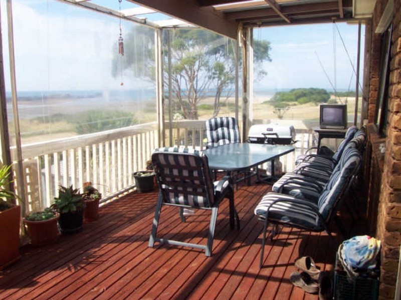 34 Old Bass Highway, Wynyard TAS 7325