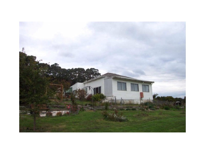 17535 Bass Highway, Boat Harbour TAS 7321