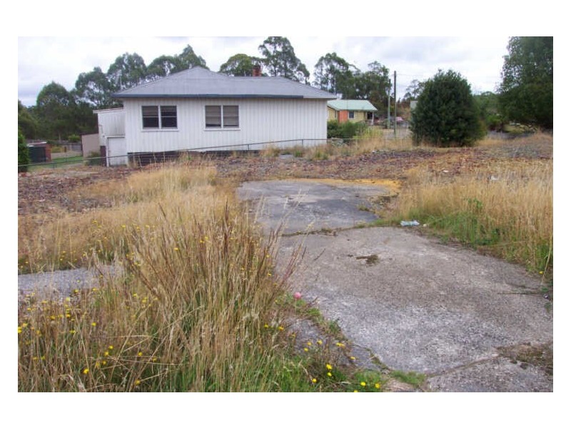 18 Giblin Street, Rosebery TAS 7470