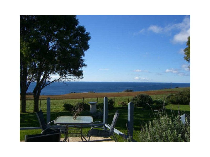 1 Mackenzies Road, Boat Harbour TAS 7321