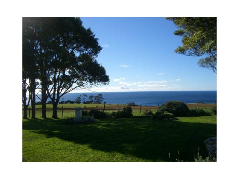 1 Mackenzies Road, Boat Harbour TAS 7321