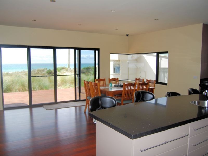 9 East Boulevard, Sisters Beach TAS 7321