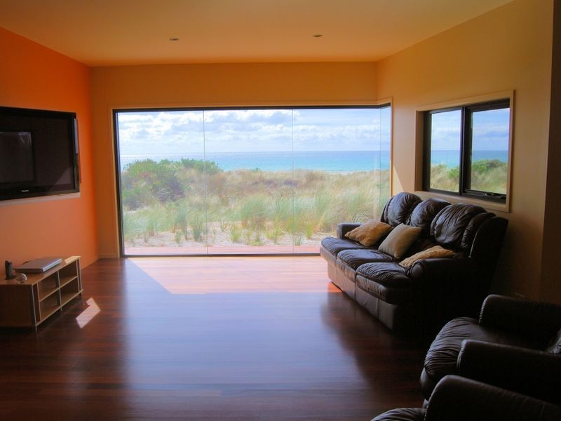 9 East Boulevard, Sisters Beach TAS 7321