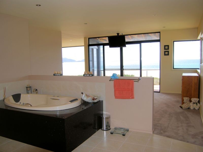 9 East Boulevard, Sisters Beach TAS 7321