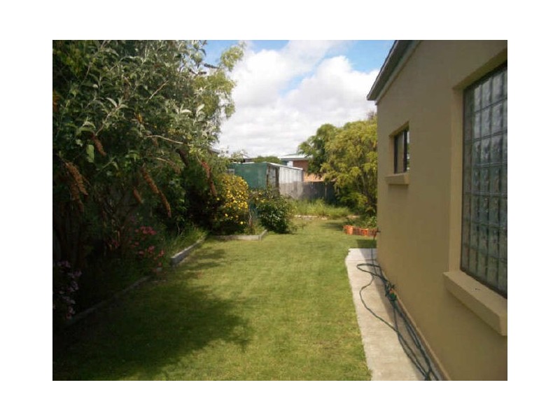 36 Saunders Street, Wynyard TAS 7325