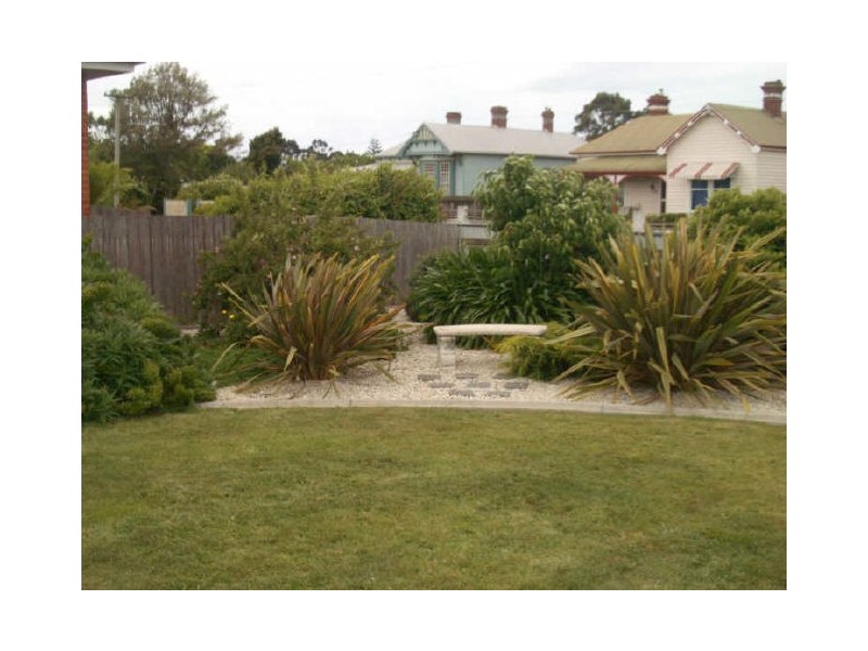 16 Hogg Street, Wynyard TAS 7325