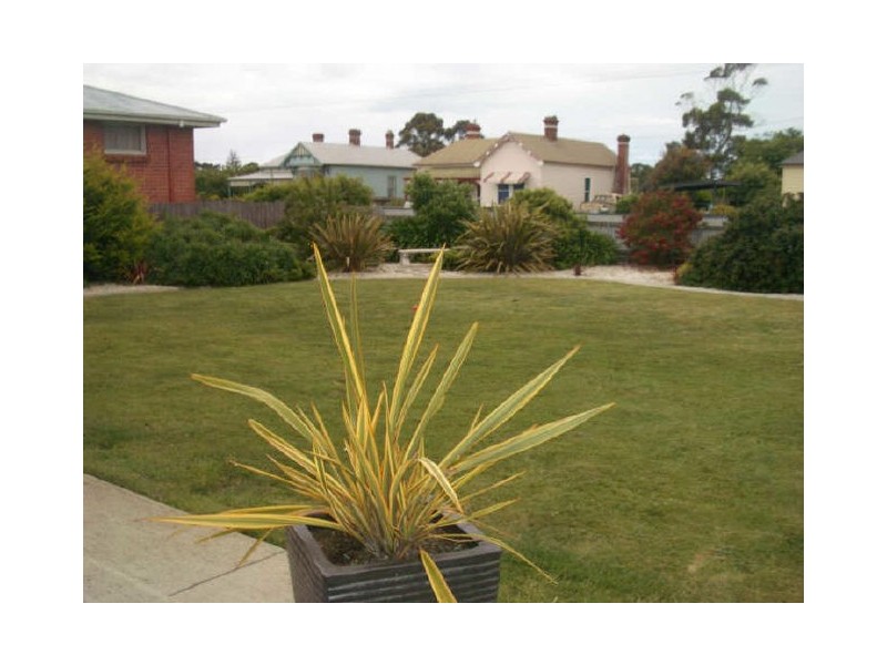 16 Hogg Street, Wynyard TAS 7325