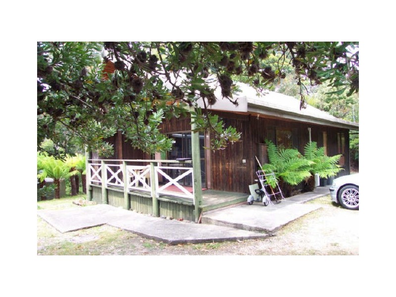 13 Kenelm Avenue, Sisters Beach TAS 7321
