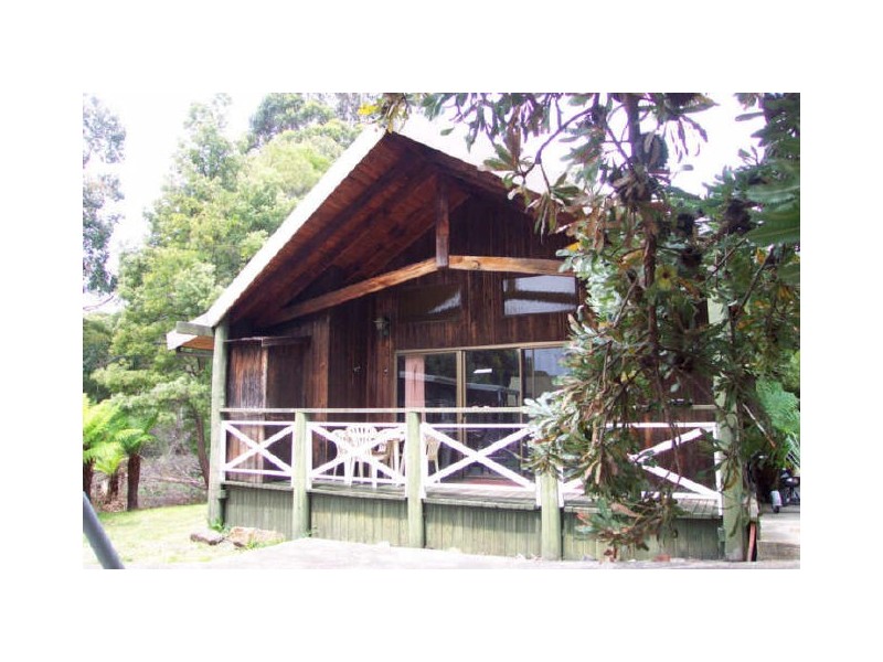 13 Kenelm Avenue, Sisters Beach TAS 7321