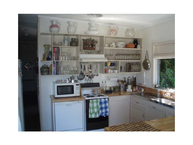 10 Sale Street, Tullah TAS 7321