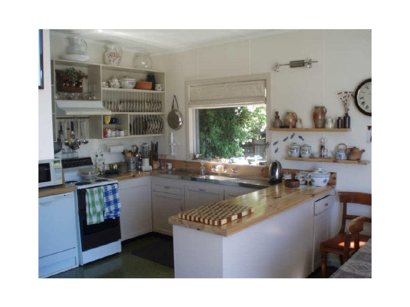 10 Sale Street, Tullah TAS 7321