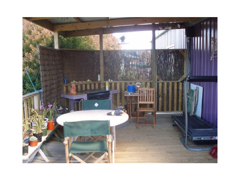 10 Sale Street, Tullah TAS 7321