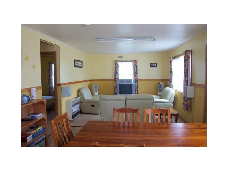 12 East Boulevard, Sisters Beach TAS 7321
