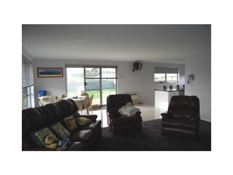 6 Sandy Crescent, Wynyard TAS 7325