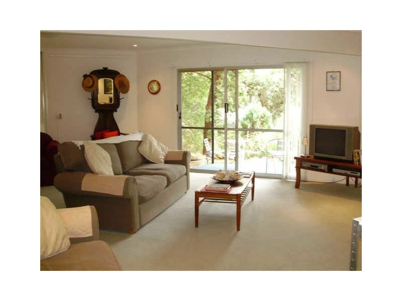 6 Elfrida Avenue, Sisters Beach TAS 7321