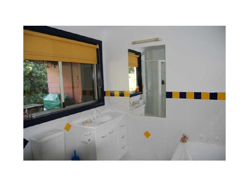 6 Elfrida Avenue, Sisters Beach TAS 7321