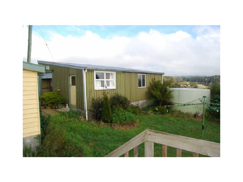 72 Beatties Road, Lapoinya TAS 7325