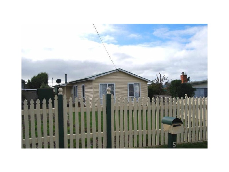 5 Rees Street, Wynyard TAS 7325