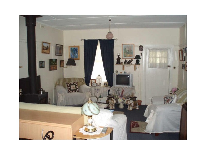 6 Karlson Street, Rosebery TAS 7470