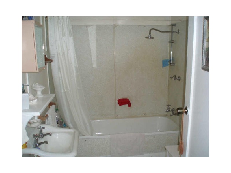 6 Karlson Street, Rosebery TAS 7470