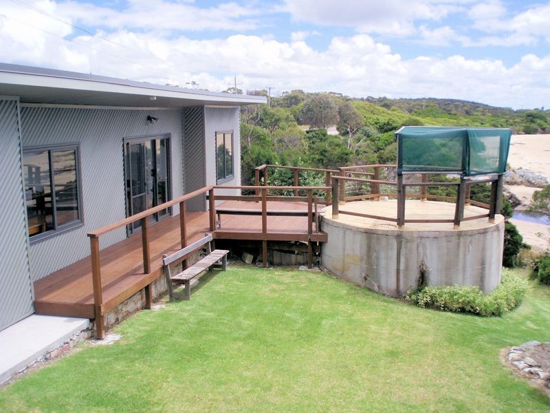 1 Charles Street, Black River TAS 7321