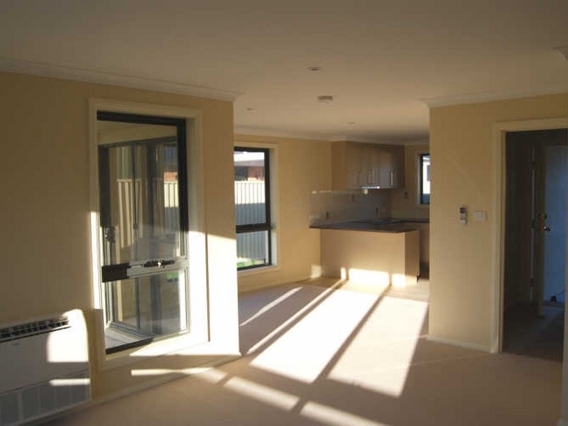 2/16 York Street, Wynyard TAS 7325