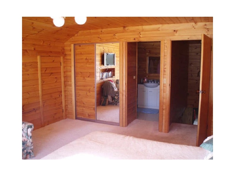 297 Preolenna Road, Flowerdale TAS 7325