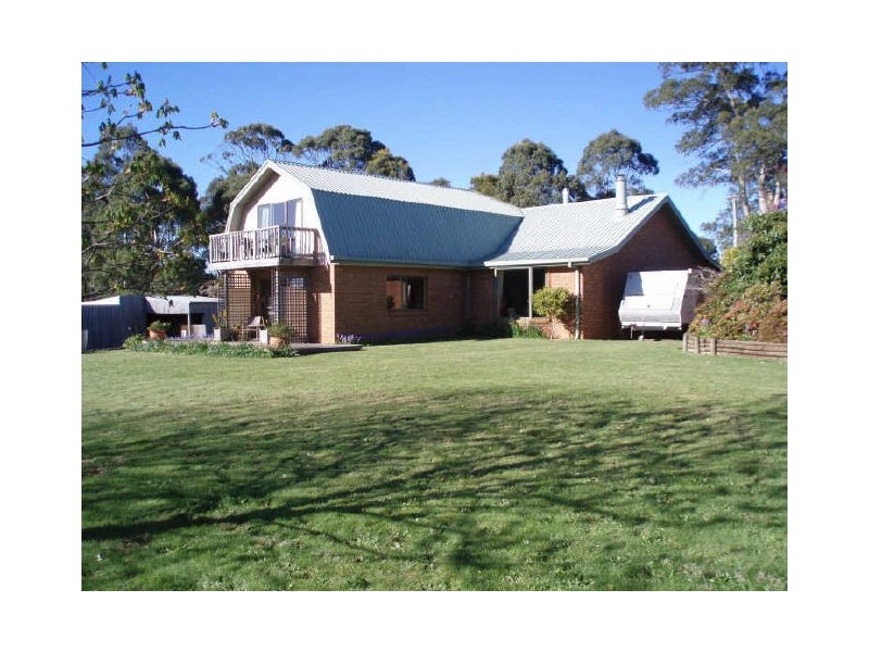 297 Preolenna Road, Flowerdale TAS 7325