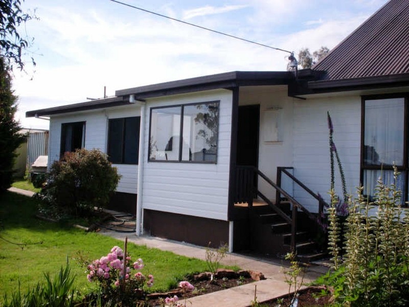 1 Little Quiggin Street, Waratah TAS 7321