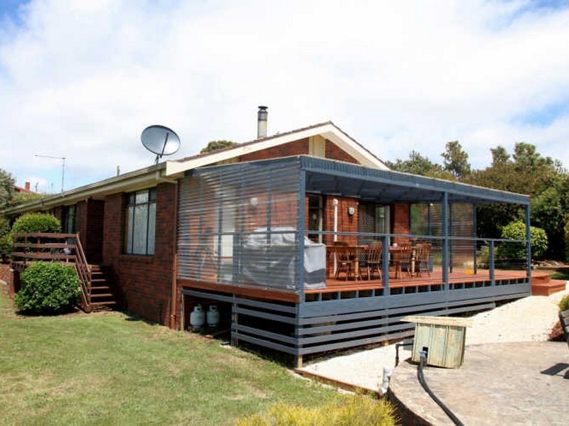 16 Sisters Beach Road, Boat Harbour TAS 7321