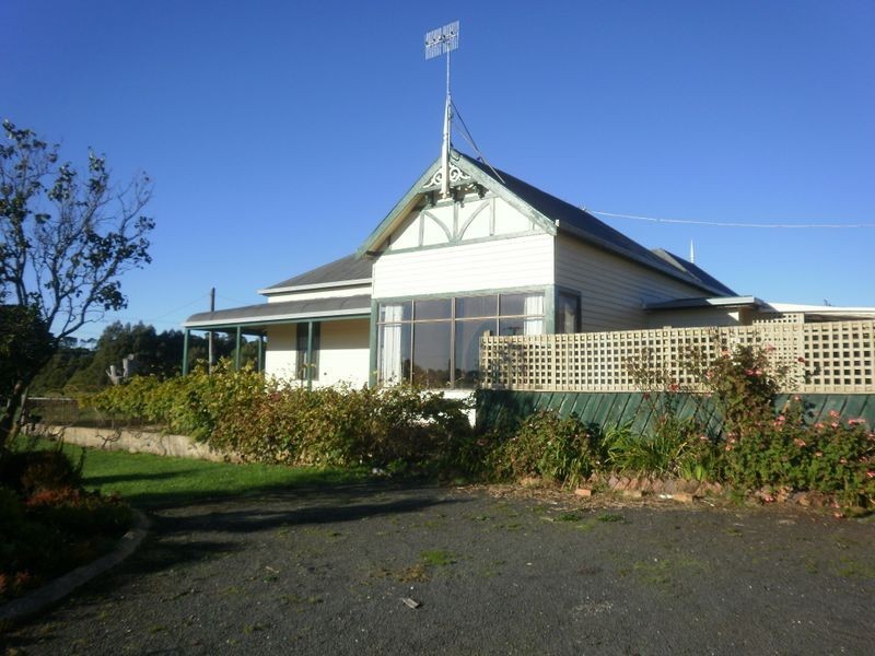 9 Takone Road, Yolla TAS 7325