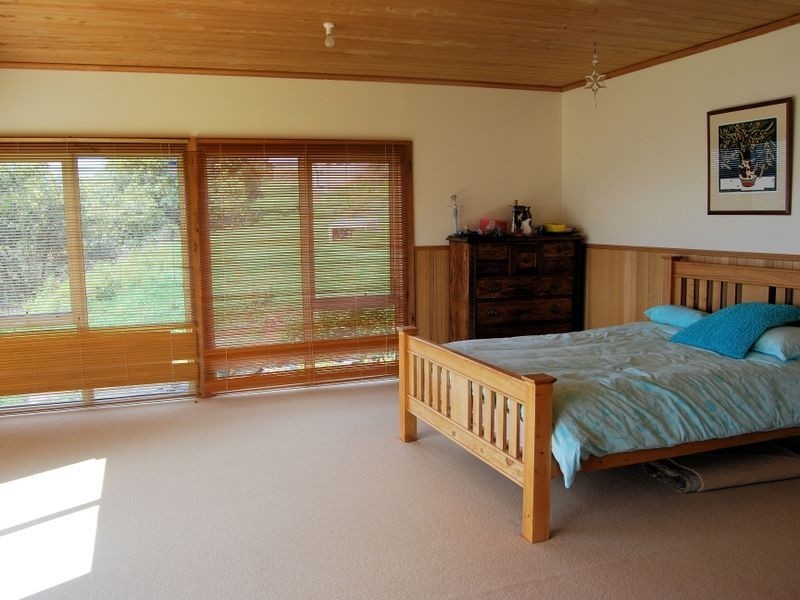 272 Tollymore Road, Table Cape TAS 7325