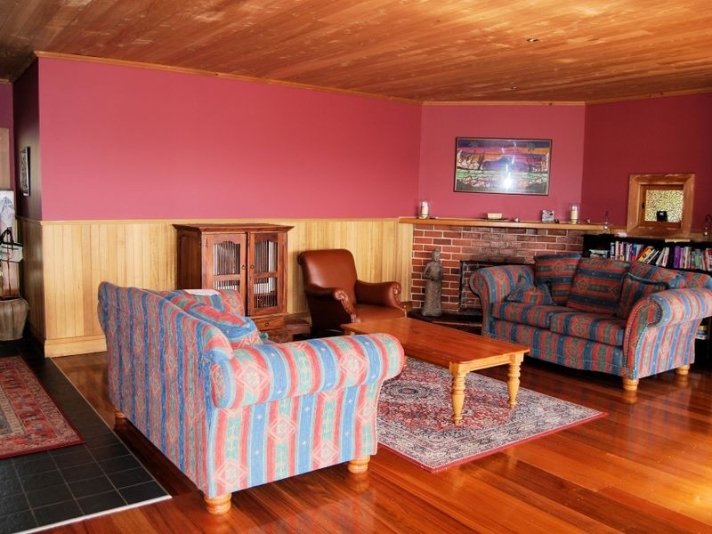 272 Tollymore Road, Table Cape TAS 7325