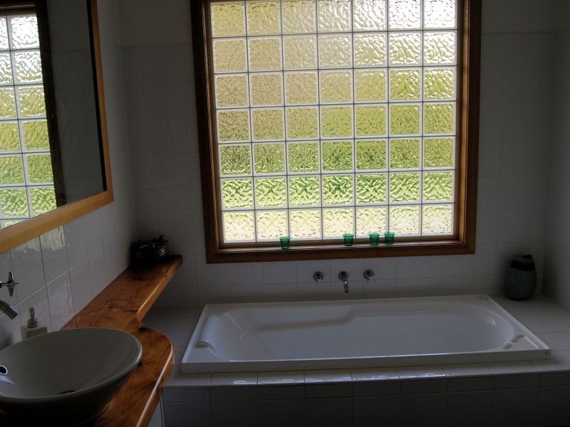 272 Tollymore Road, Table Cape TAS 7325