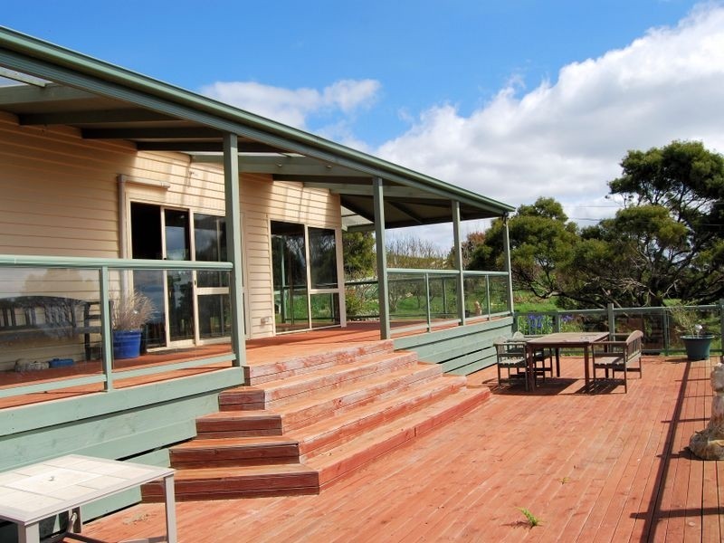 272 Tollymore Road, Table Cape TAS 7325