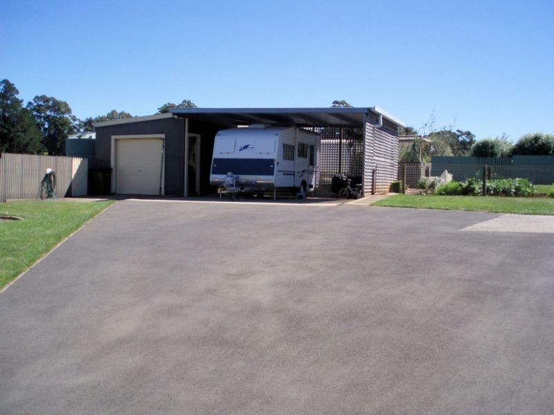 323 Preolenna Road, Flowerdale TAS 7325