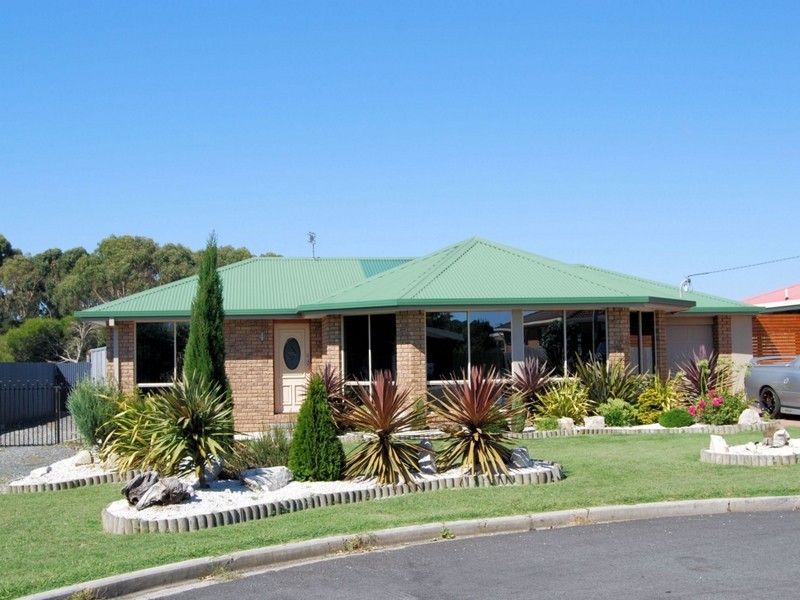 2 McArthur Street, Wynyard TAS 7325